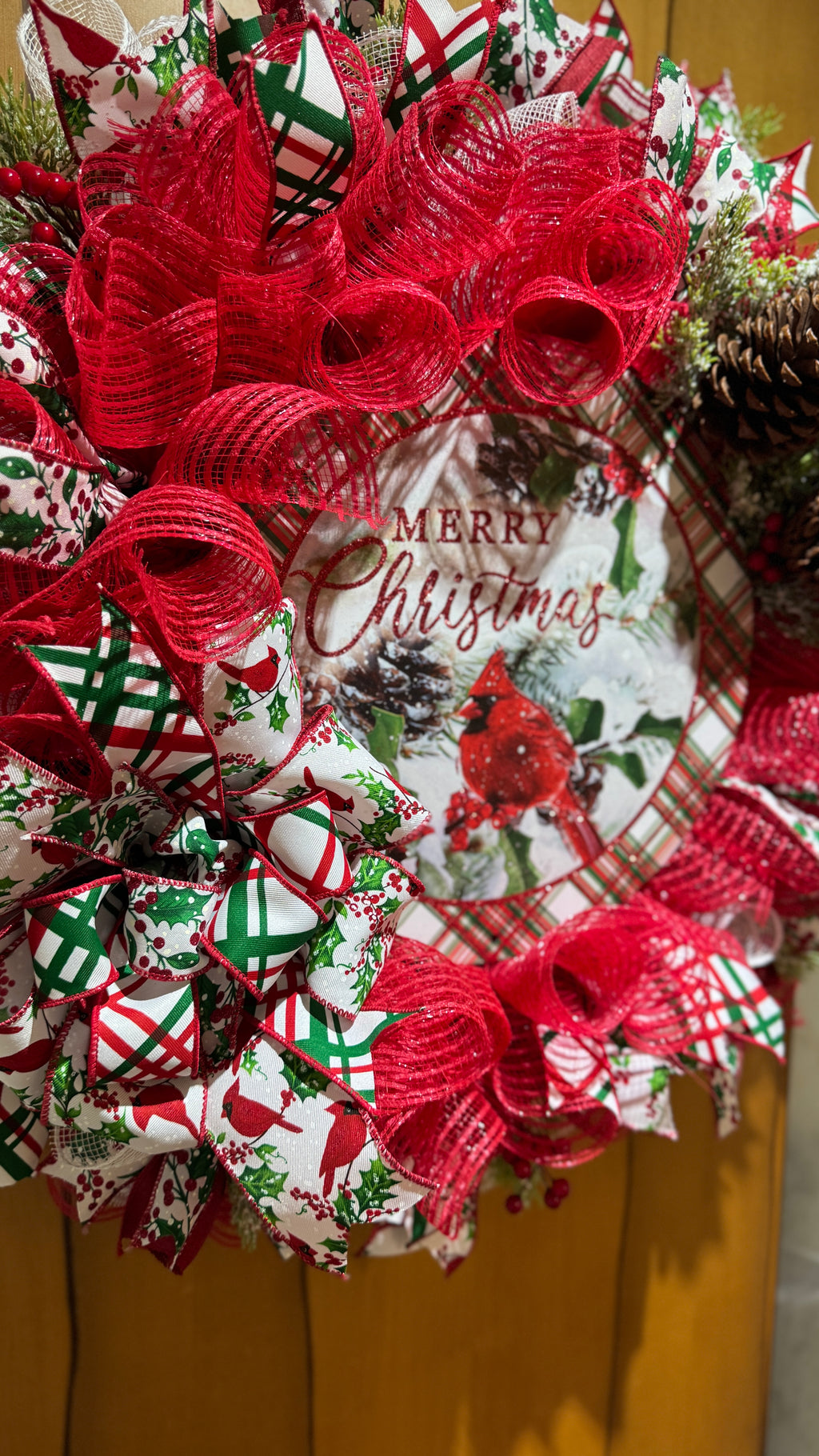 Merry Christmas Cardinal Wreath image 2