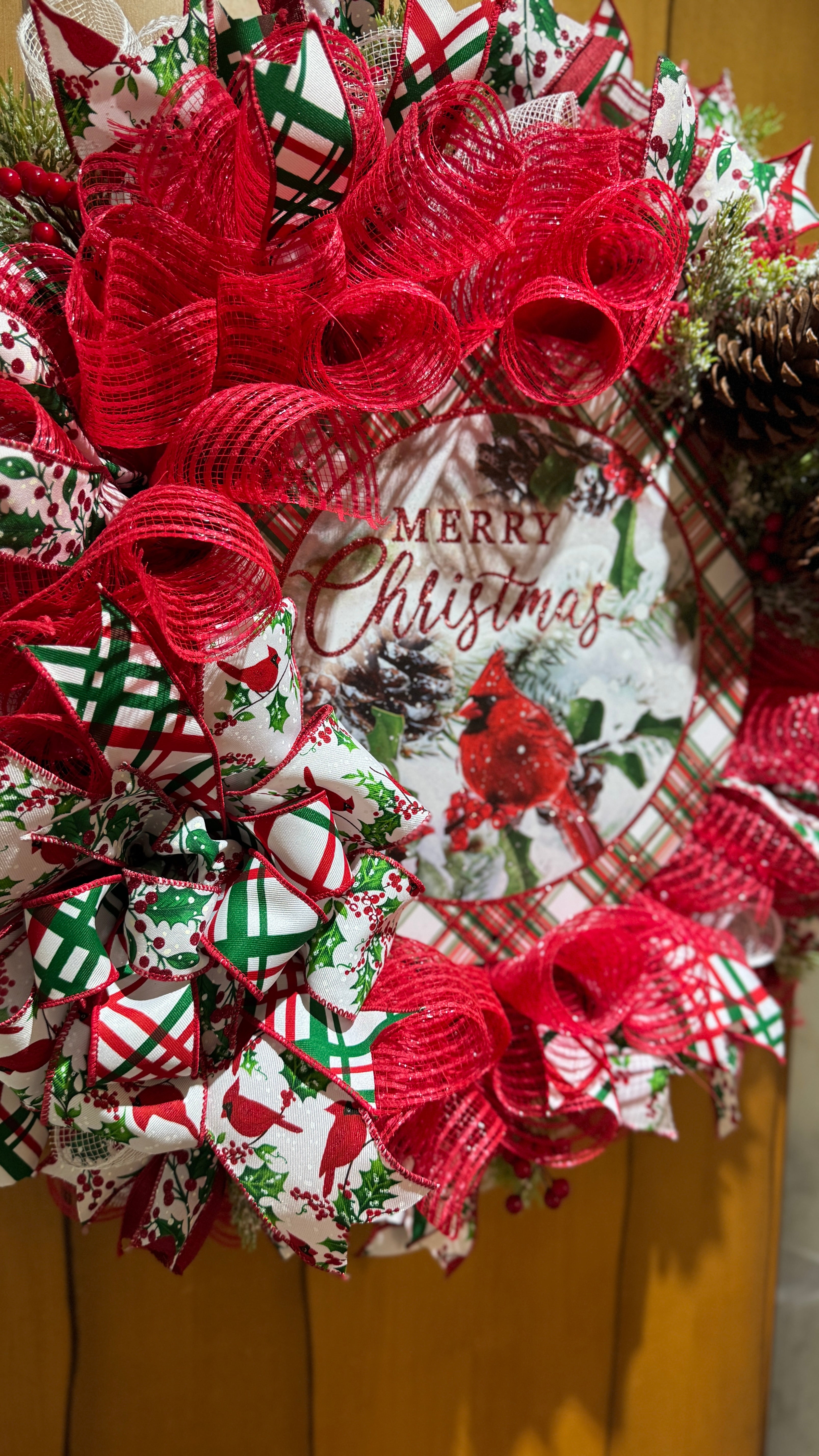 Merry Christmas Cardinal Wreath image 2