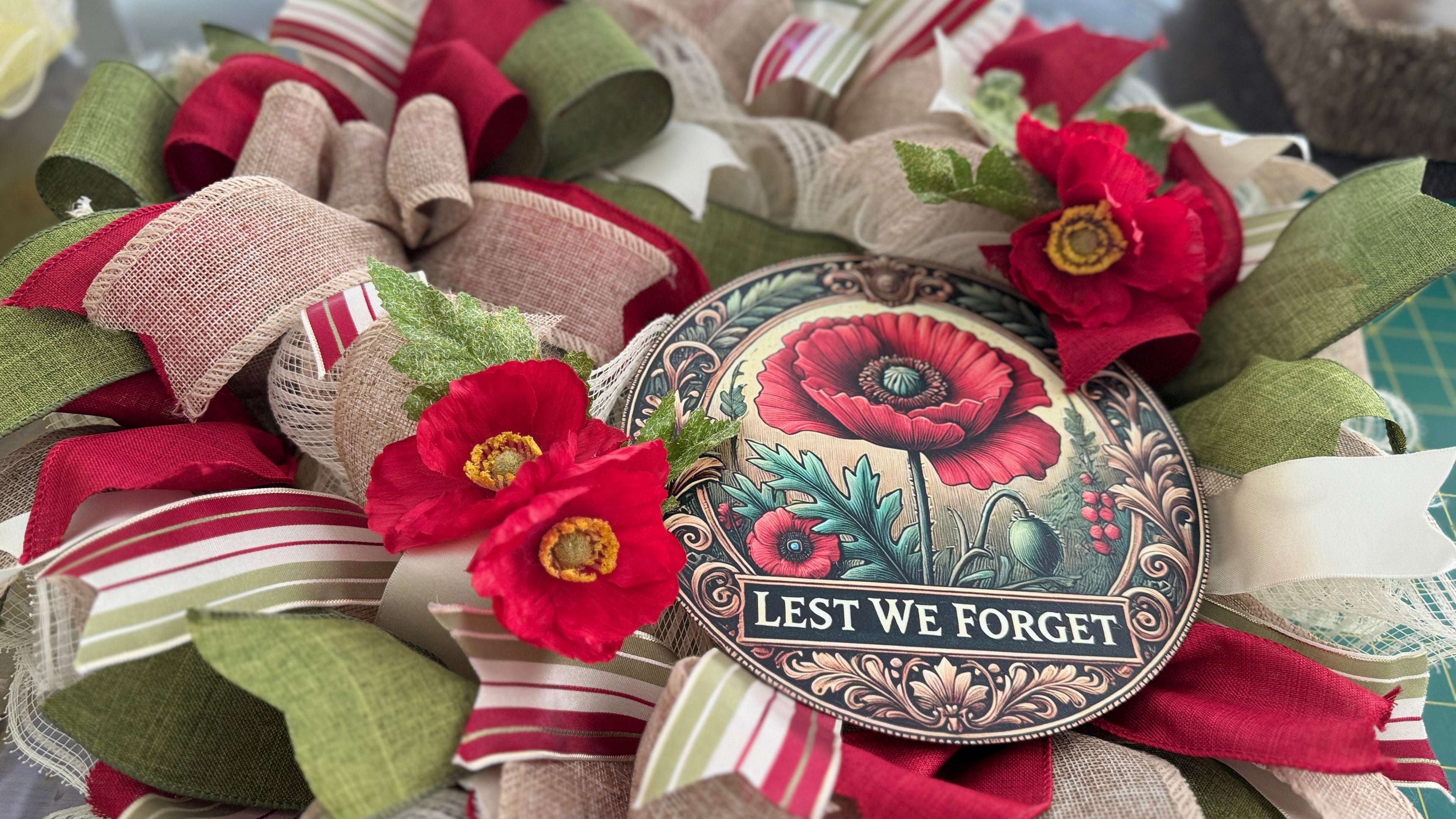 Anzac Day "Lest We Forget" Red & Green Wreath image 2