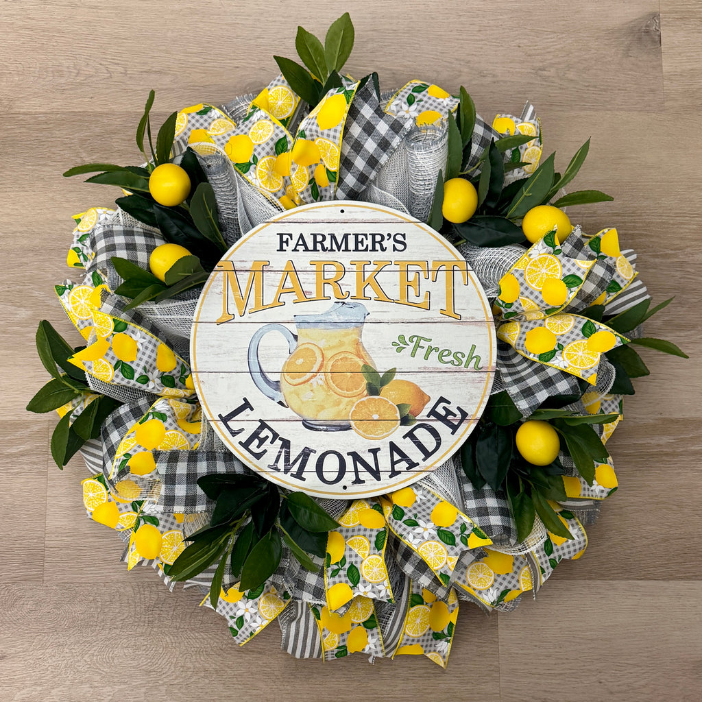 Farmer’s Market Lemonade Wreath image 0