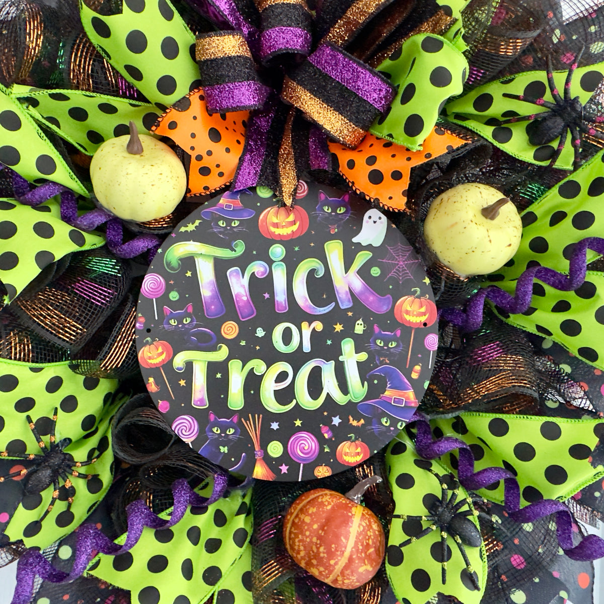 "Trick or Treat" Dots Halloween Wreath