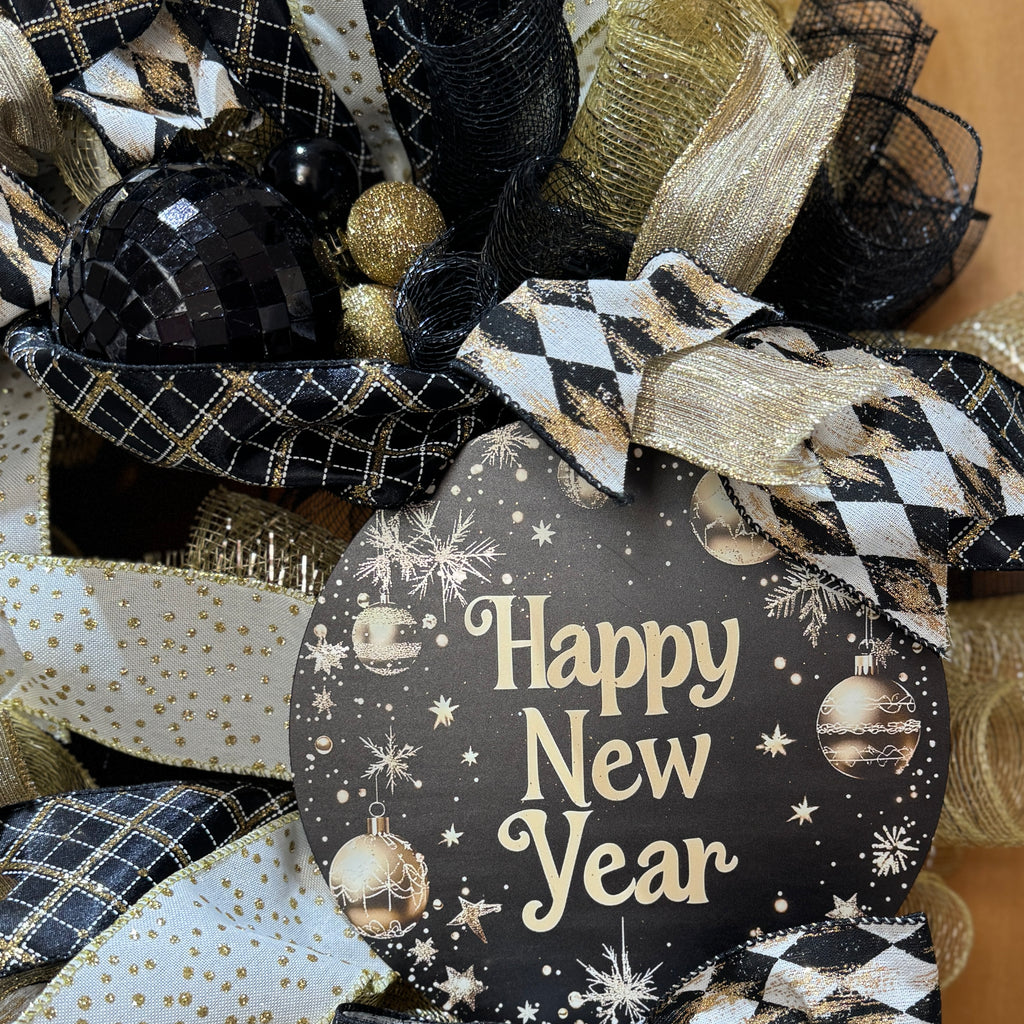 Black & Gold Happy New Year Wreath