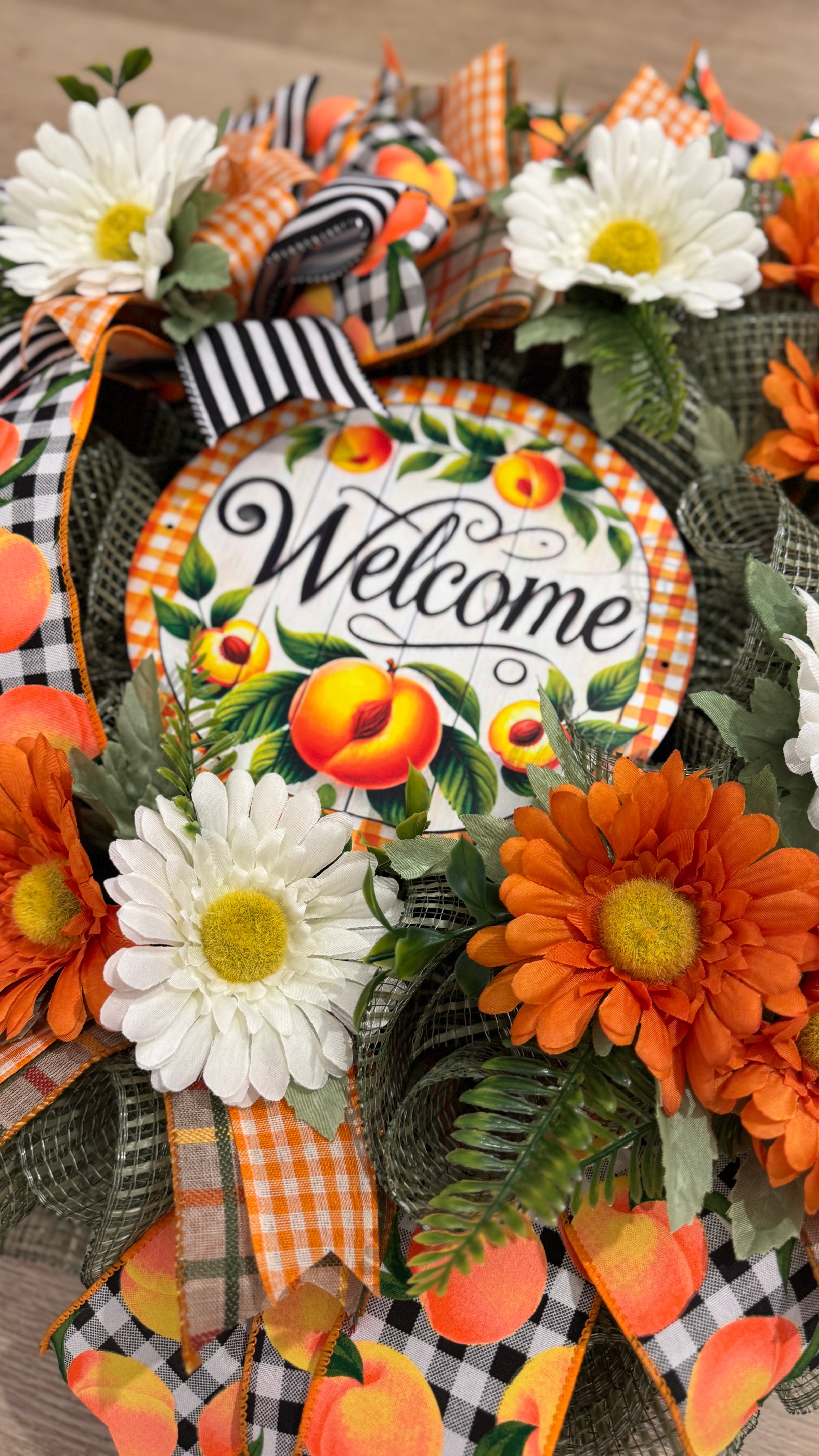 Peaches Welcome Wreath image 4