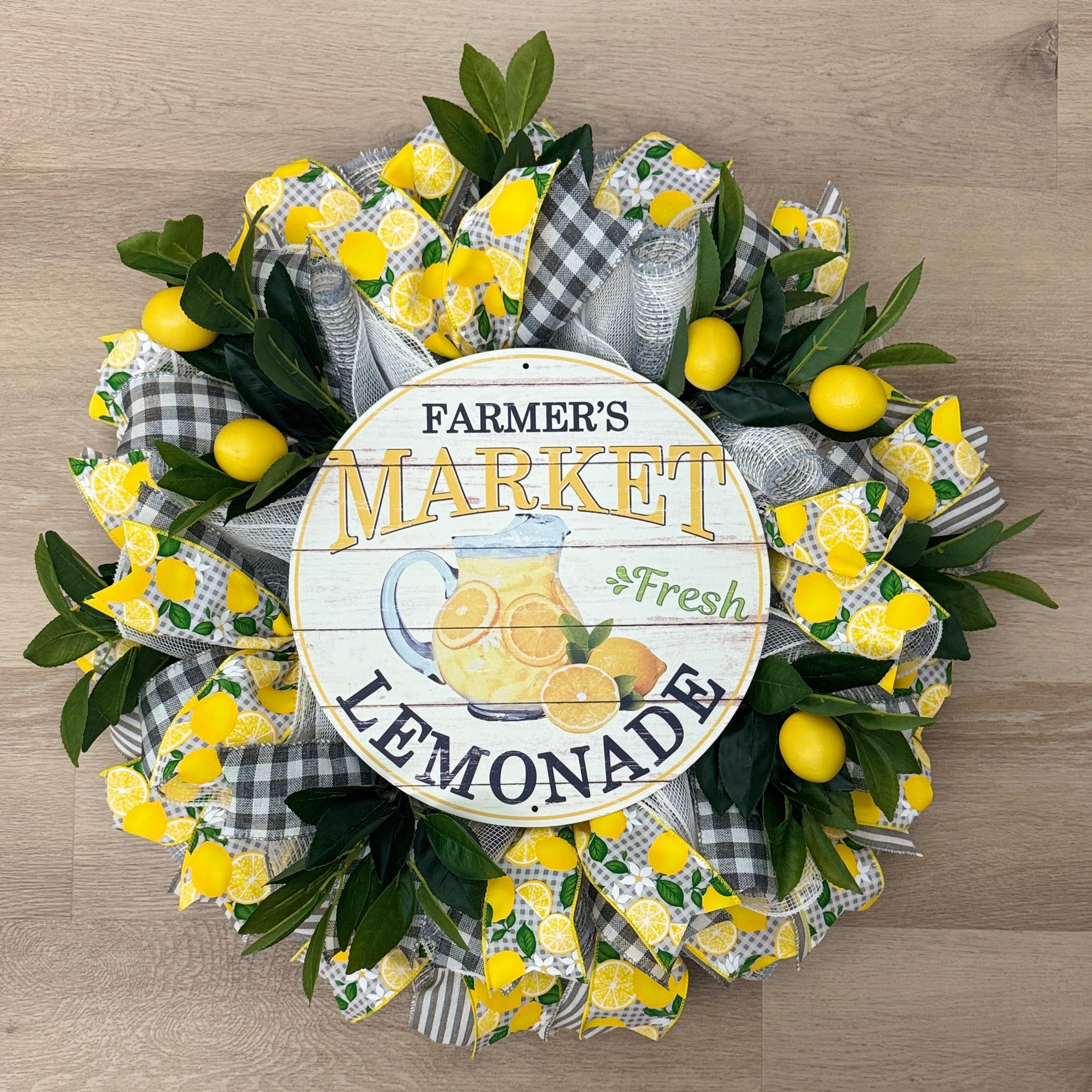 Farmer’s Market Lemonade Wreath image 4